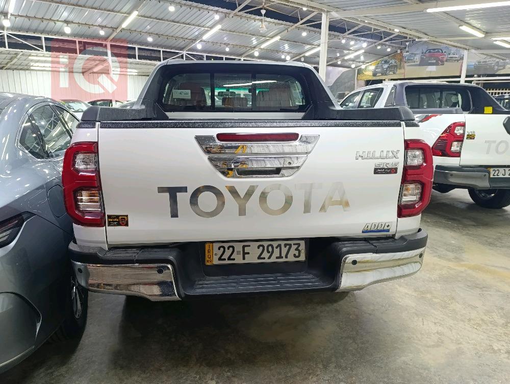 تويوتا هايلوكس